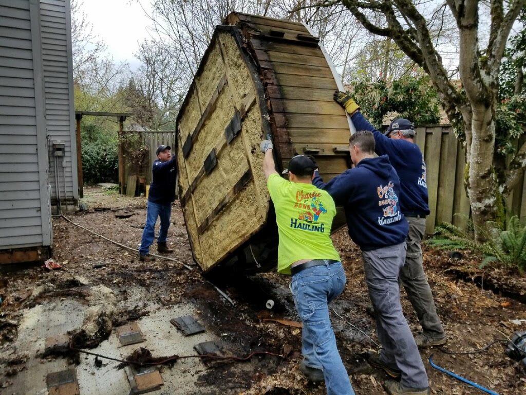 How should you dispose of your old furniture? Marysville junk removal services