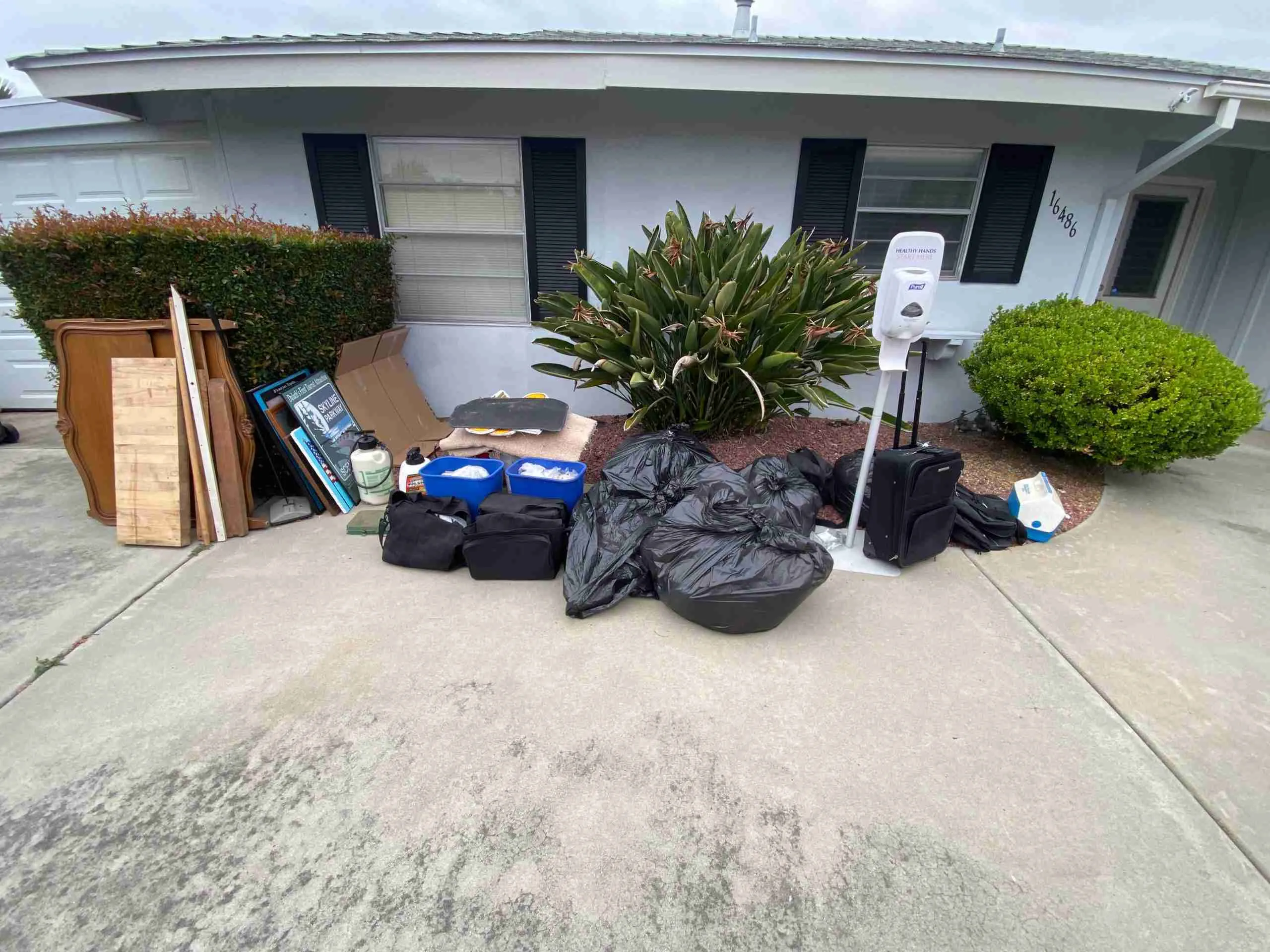 Professional Junk Removal for Real Estate Agents: Clean Homes Sell Faster